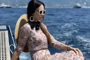 Яна Кернес вела приватну нотаріальну практику