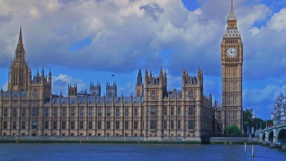 Парламент Британии внес поправки в закон, принятый в 2018 году
