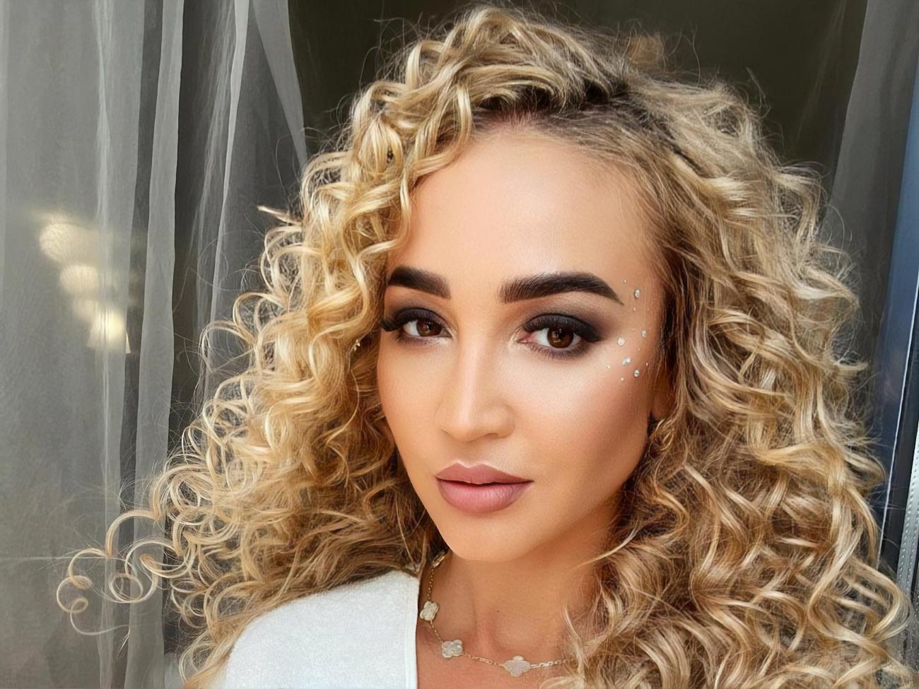 Бузова: Рухаємося до екватора знімальних днів у Африці