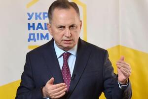 Колесніков заявив, що жоден із п'яти попередніх президентів України "не дозволяв собі займатися закриттям телеканалів"