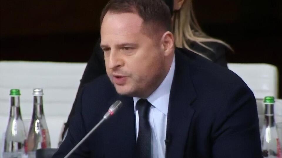 Ермак: ТКГ в последнее время не давала практически никаких результатов. Мы надеемся, что она перейдет к важным гуманитарным вопросам