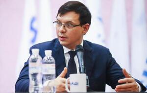 По словам Мураева, "ни одного иностранного агента, ни резидента не было в контрагентах телеканала "Наш"