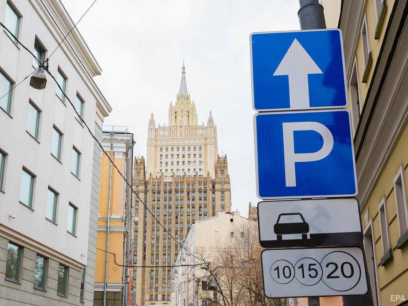 У МЗС РФ звинуватили журналістів у "нагнітанні штучної напруженості навколо України"