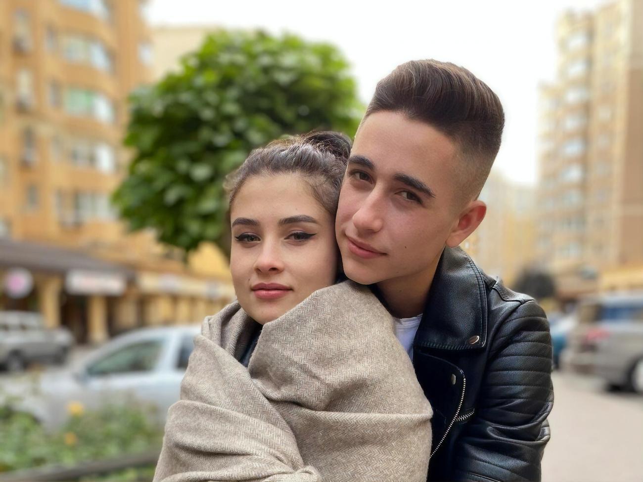 Роман Сасанчин разом із дружиною Іванною зробили парні тату у вигляді двох рук, які тримаються між собою за вказівні пальці