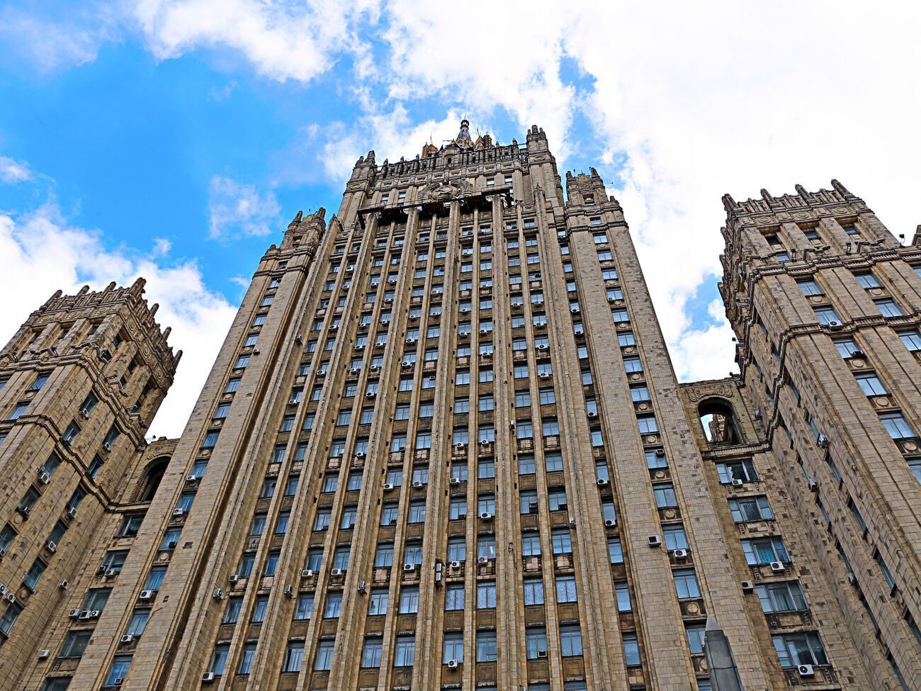 МЗС Росії заявило, що у США та Великобританії знають про "підготовку якихось силових акцій" на території України