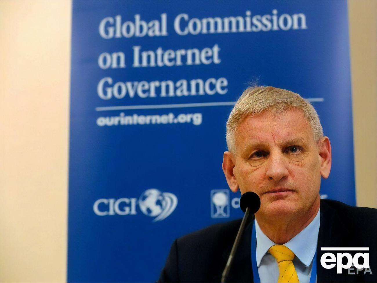 Дипломаты ЕС и других стран должны быть рядом с украинскими властями, считает Бильдт