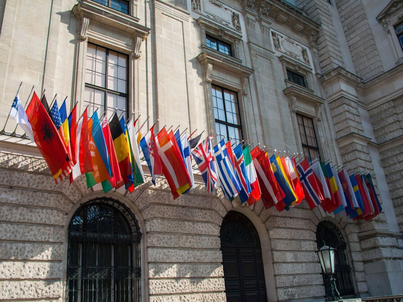 Россия требовала ответа от стран ОБСЕ, как они "понимают свое обязательство не укреплять собственную безопасность за счет безопасности других государств"