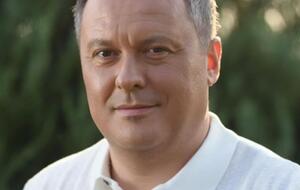 Мацола якобы связан с компанией, на чьи счета, по данным журналистов-расследователей, были выведены средства ФФУ