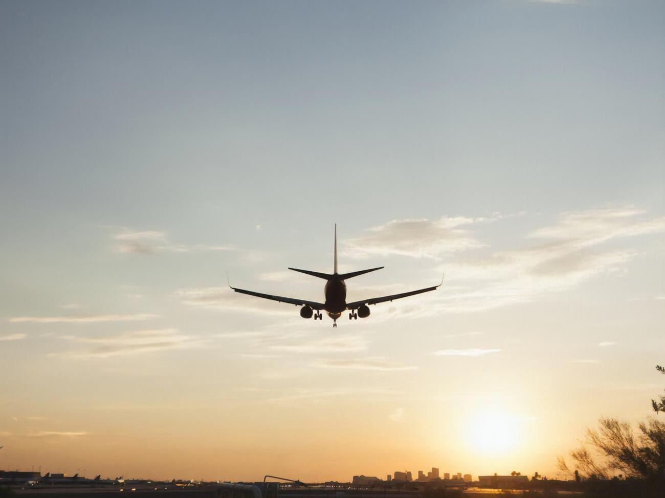 Воздушное пространство Украины остается открытым