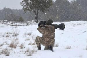 Українські бійці отримали, зокрема, ручні протитанкові ракетні комплекси NLAW