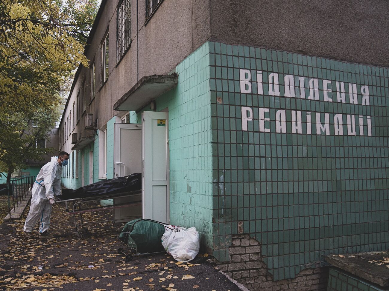 Від початку епідемії коронавірусу в Україні померло 102,9 тис. осіб від COVID-19