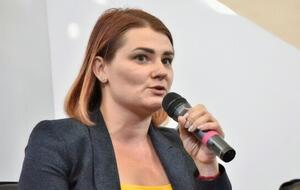 Людмила Буймистер: Преодолевая кризис экономический, мы должны преодолеть и политический