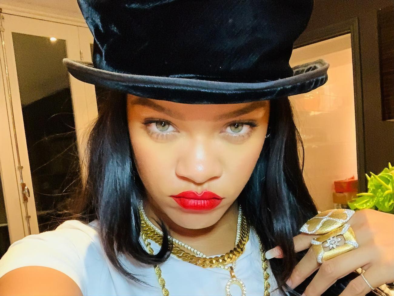 Рианна ждет первенца