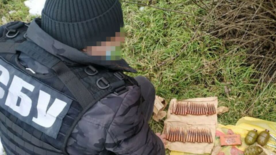 Вилучені боєприпаси скерували на експертизу