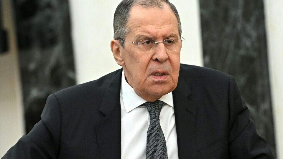 Лавров визнав, що НАТО не готовий відмовитися від запрошення для України