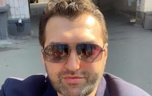 Олексій Голобуцький: Перемогти під власним прапором та без нього – різниця відчутна. І "слуги" про це знають, хоча й намагаються створити враження, що не дуже вони й хотіли перемогти