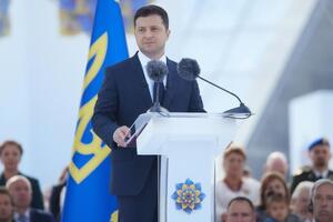 Зеленский: На нас с неба смотрят 14 тыс. защитников, защитниц и мирных граждан, погибших в этой войне, и мы не предадим их память