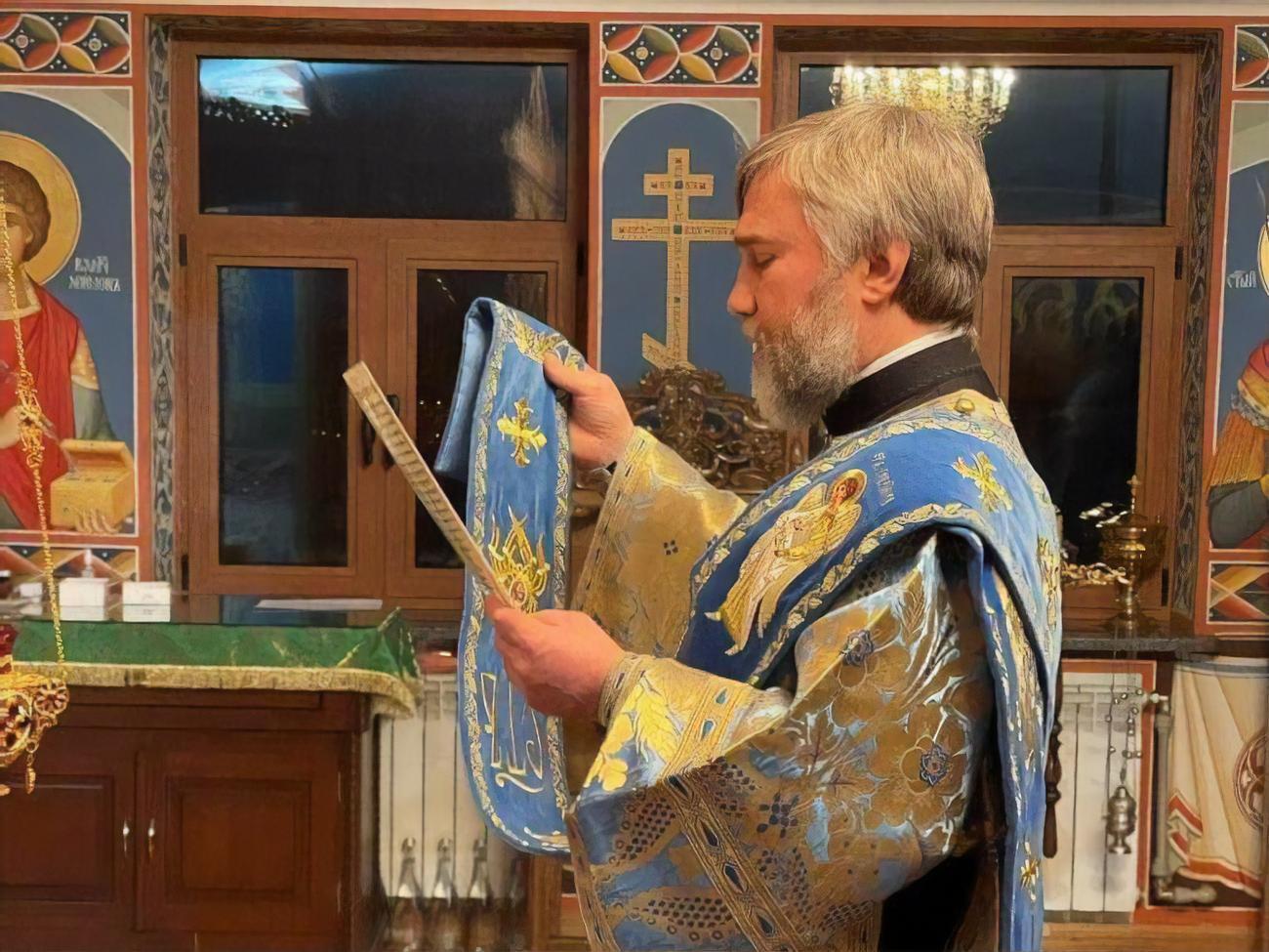 В 2020 году Новинский был рукоположен в сан дьякона