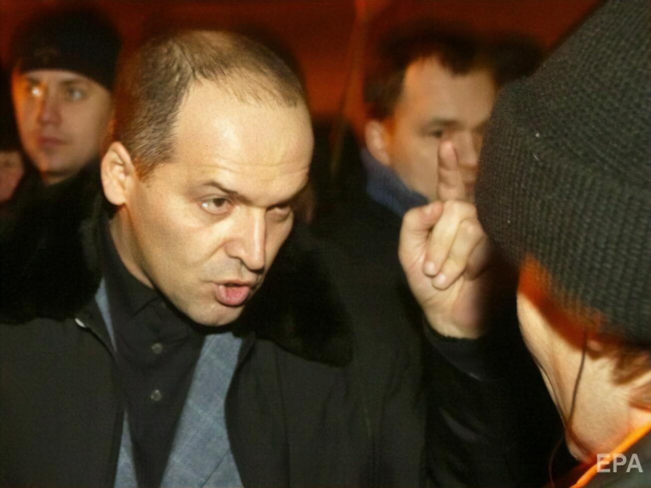 Пресс-служба Пинчука сообщила, что он часто путешествует