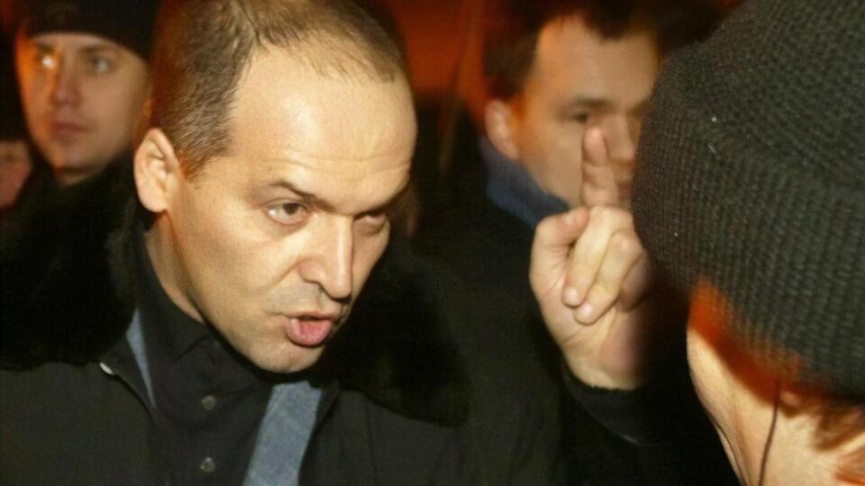 Пресс-служба Пинчука сообщила, что он часто путешествует