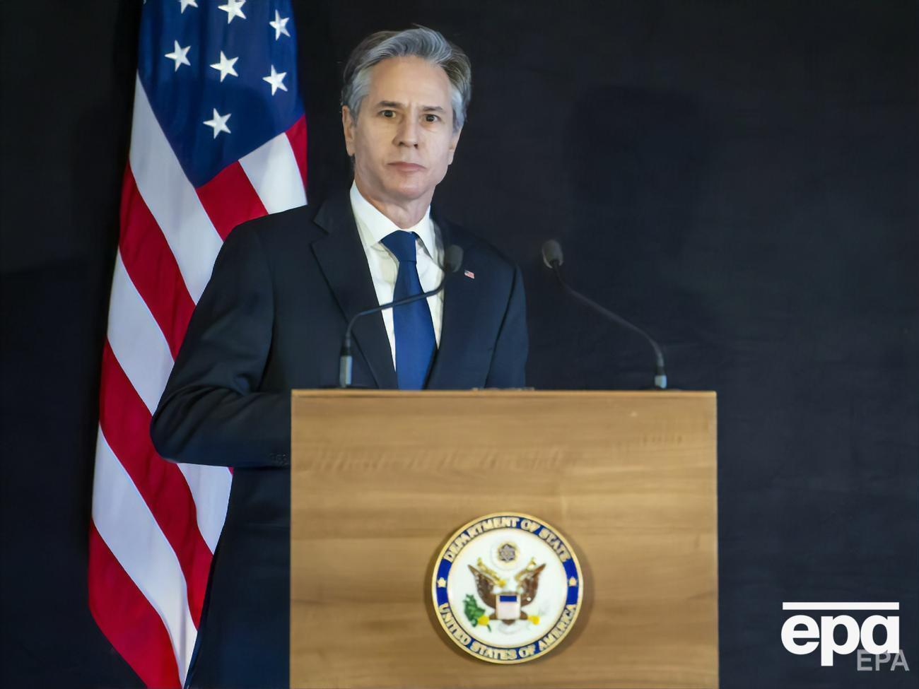 За словами Блінкена, кредитні гарантії США допоможуть Україні "забезпечувати економічну стабільність, зростання і процвітання свого народу перед лицем дестабілізаційної поведінки Росії"