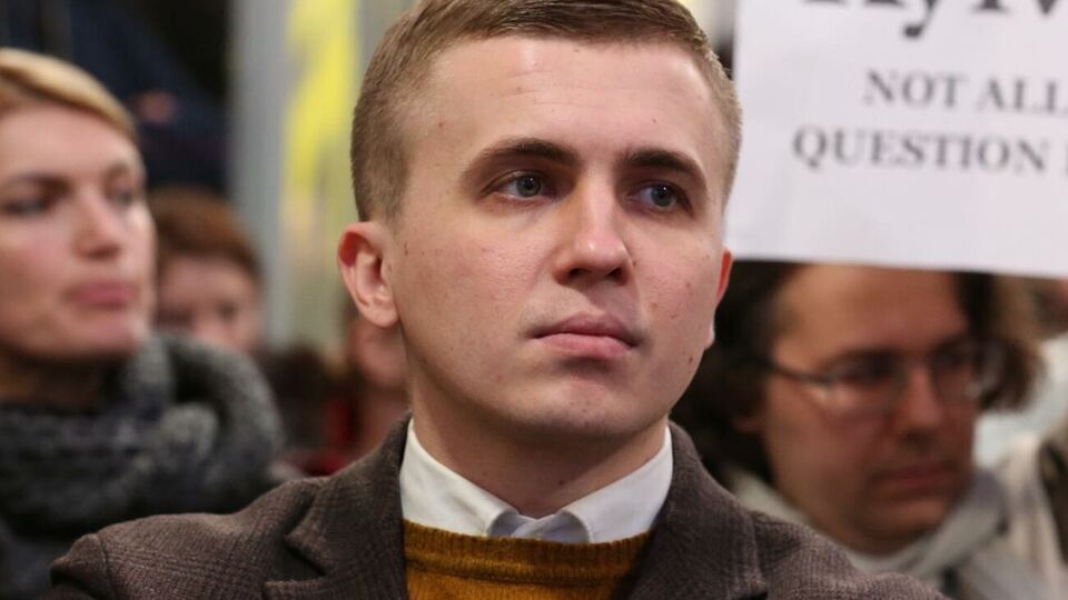 13 февраля Ткач сообщил, что на него и его съемочную группу напали возле ВИП-терминала аэропорта в Днепре