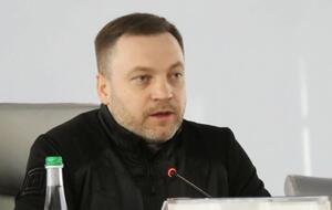 Монастырский (на фото) призвал Ярославского как можно скорее вернуться в Украину, поскольку у правоохранителей "есть к нему много вопросов"