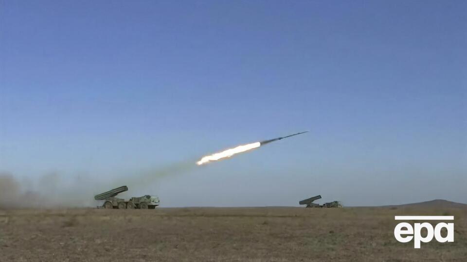 С осени прошлого года РФ наращивает численность войск у границ Украины