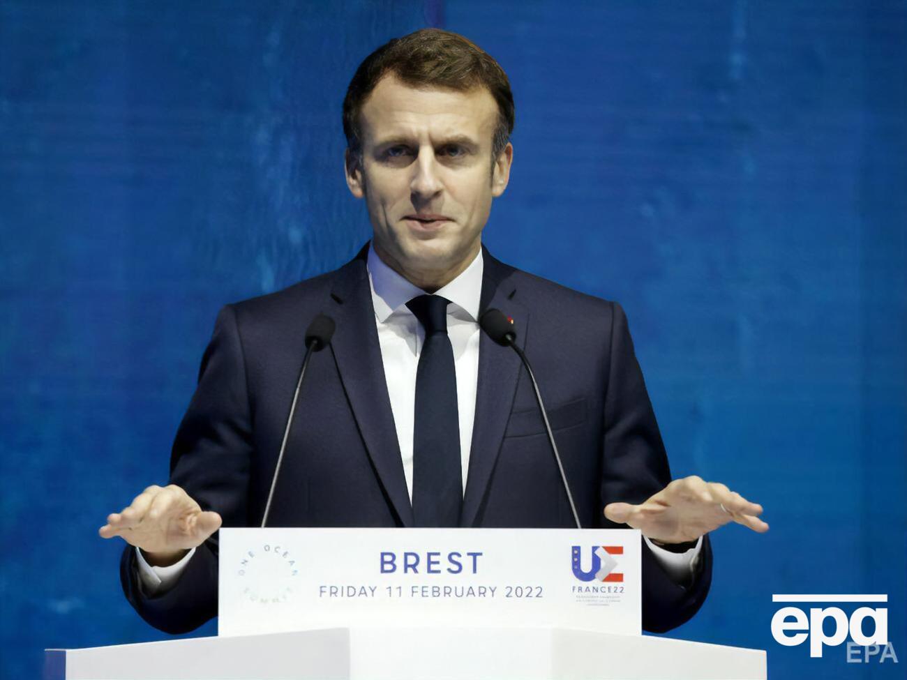 Макрон призвал Путина не одобрять обращение Госдумы