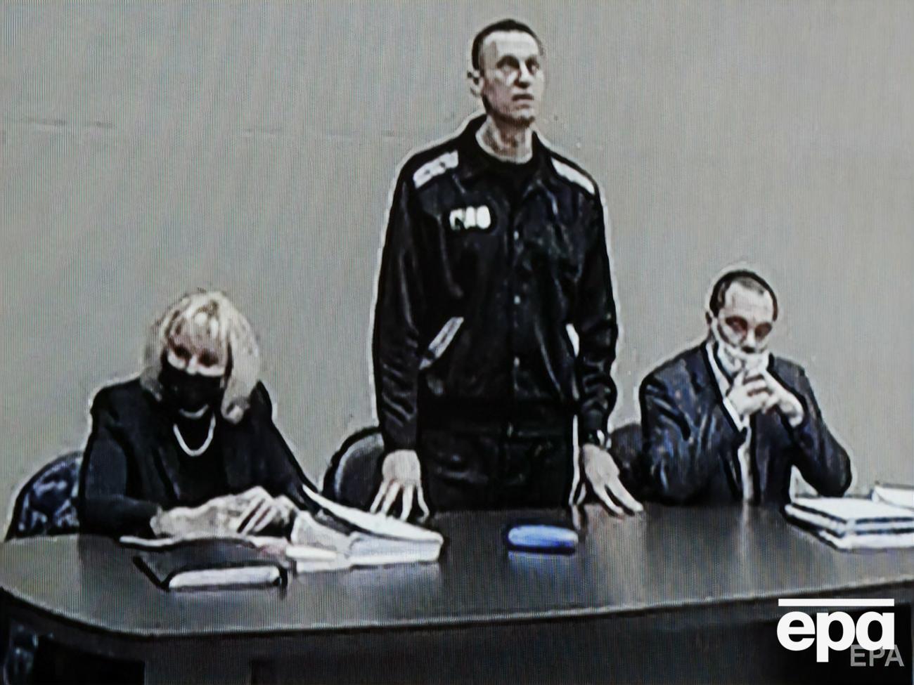 Политик призвал работников основанного им Фонда по борьбе с коррупцией продолжать разоблачать российских коррупционеров