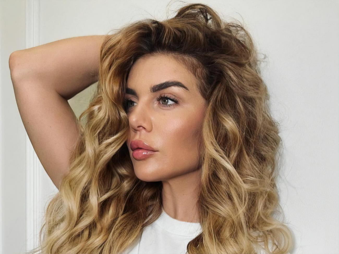 Седокова показала формы