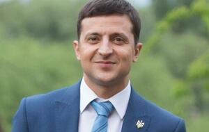 В управлении полиции повесили портрет ставшего президентом учителя истории, борца с коррупцией Василия Голобородько