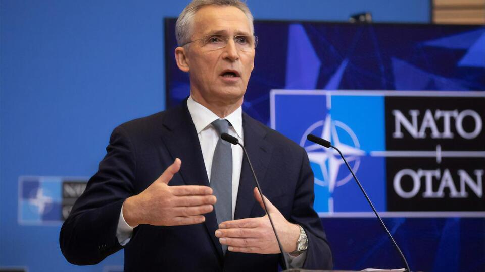 Столтенберг: Ми чуємо сигнали з Москви про готовність продовжувати дипломатичні зусилля. Але досі ми не спостерігаємо жодної деескалації на місцях