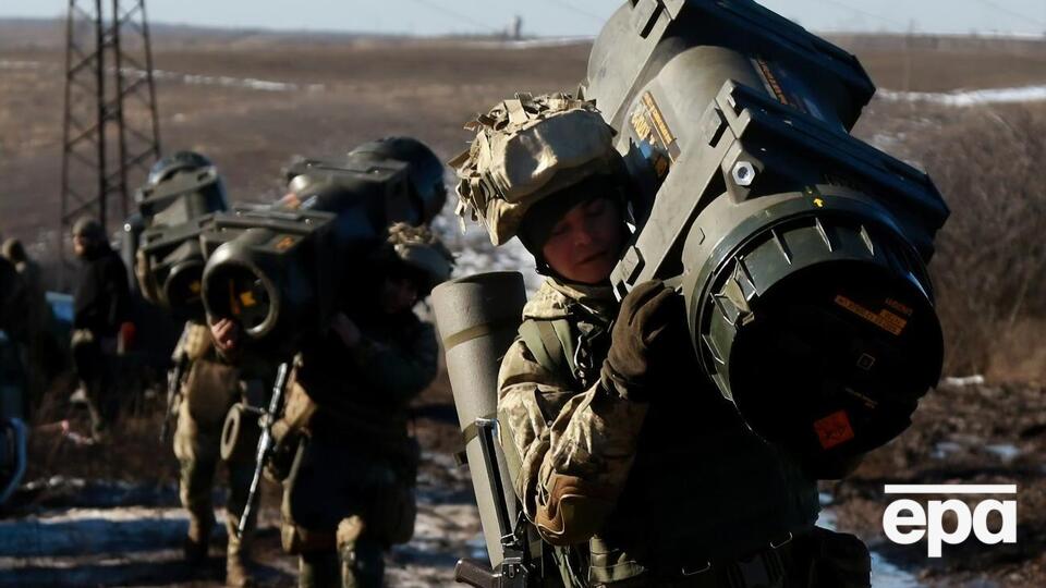 18% опитаних вважають, що Києву необхідно вийти з переговорного процесу щодо Донбасу