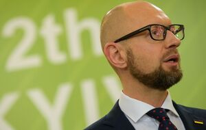 Яценюк: Ми маємо наполягати виключно на нашому спільному прочитанні Мінських домовленостей