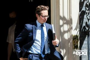 Эллвуд считает происходящее "поворотным моментом в истории"