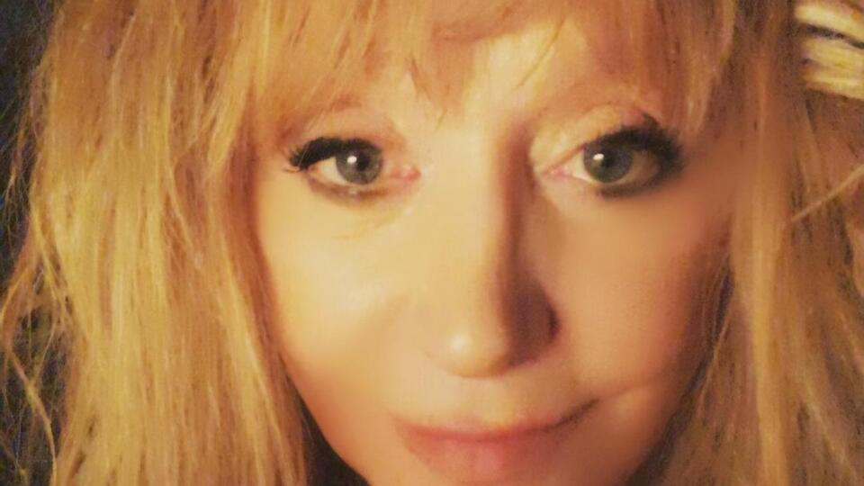 Пугачева получила в дар свой архивный снимок