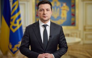 Зеленский призвал дипломатов оставаться в Украине