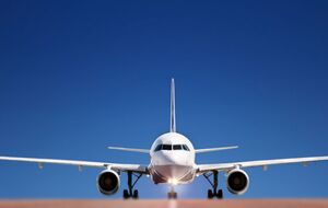 В компании сообщили, что не видят причин для прекращения полетов, если только европейские власти не скажут, что летать в Украину небезопасно