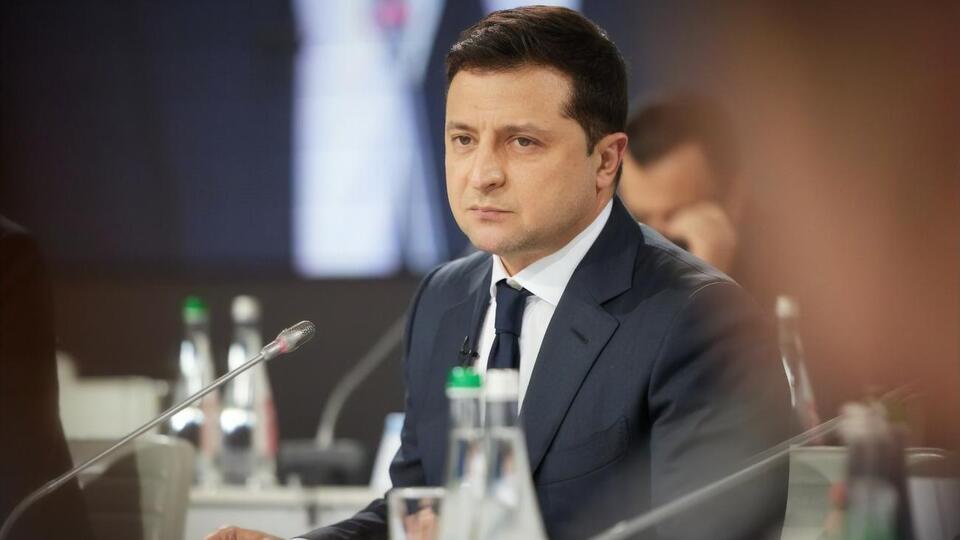 Зеленський: "Мінськ" говорить про те, що ось Донбас окупований і нам треба його реінтегрувати в Україну. І всі учасники як би за. Питання в тому, як це зробити