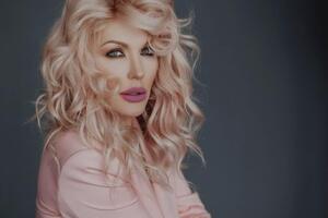 Травести-дива Монро о солисте Kalush Orchestra: Теперь ясно, откуда у "Калуша" такой зашкальный борзометр