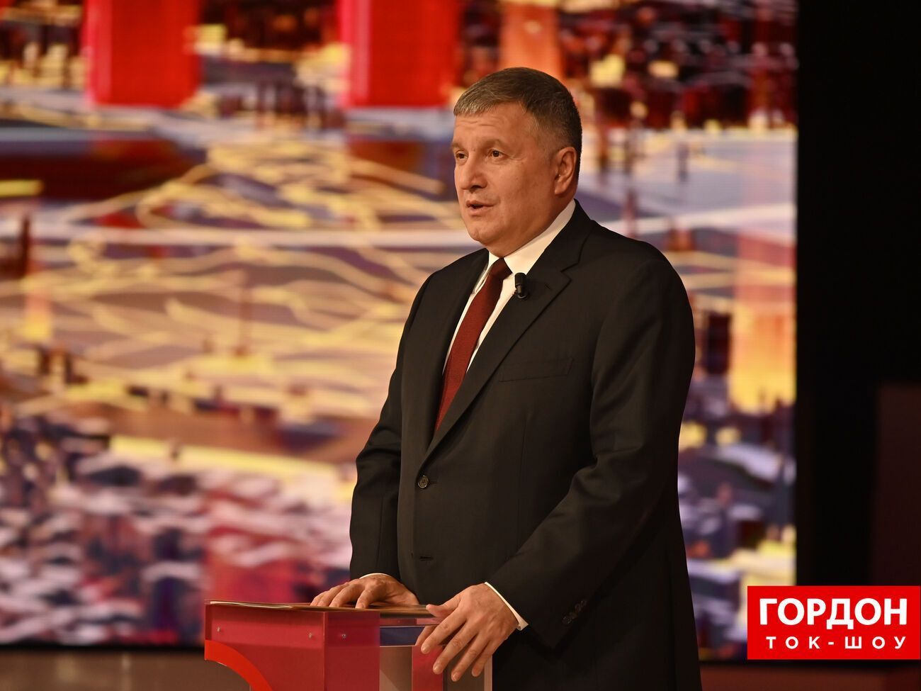 Аваков сказав, що обстріли можуть розпочатися після опівночі