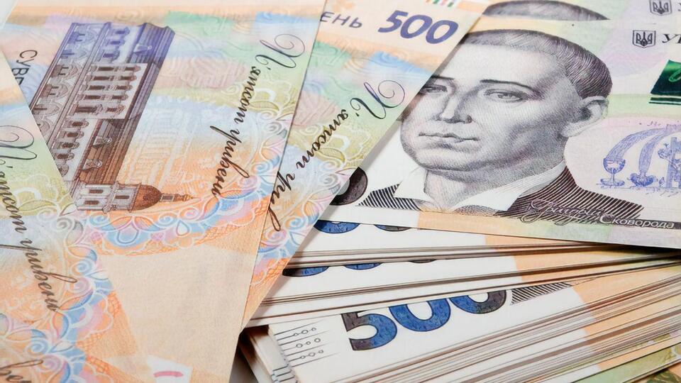 Гривна подешевела по отношению к основным валютам