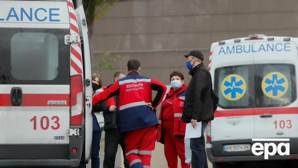 Кількість хворих на COVID-19 зростає четвертий день поспіль