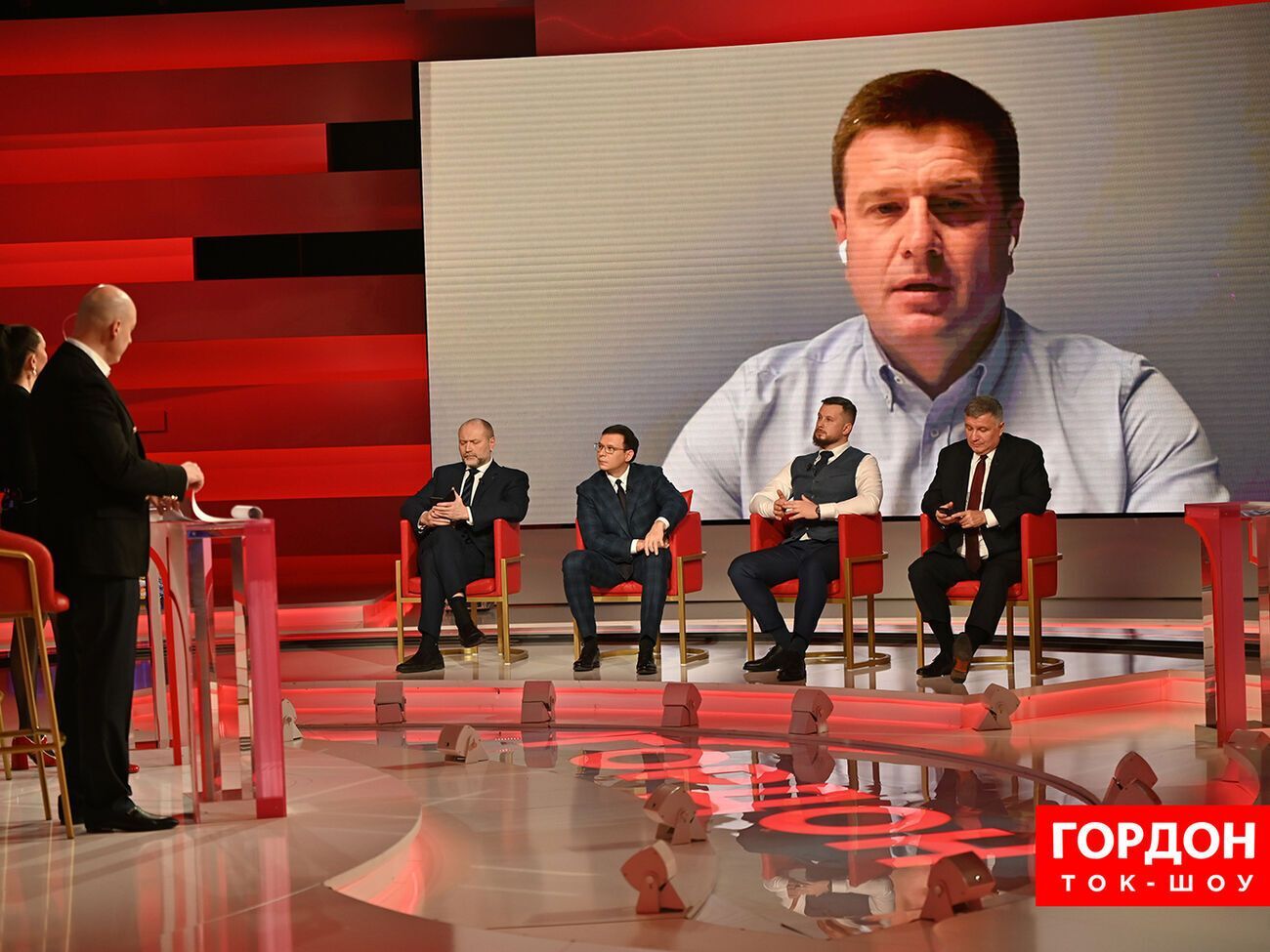 Василь Бурба в ефірі YouTube-шоу "ГОРДОН" запевнив, що готовий і до затримання, і до арешту