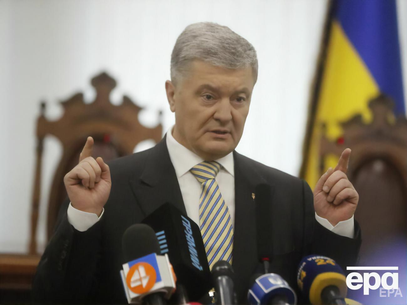 Порошенко считает, что увеличение финансирования армии поможет защитить украинцев