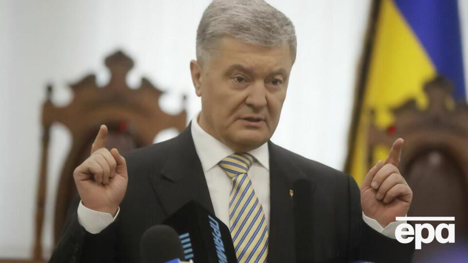 Порошенко считает, что увеличение финансирования армии поможет защитить украинцев