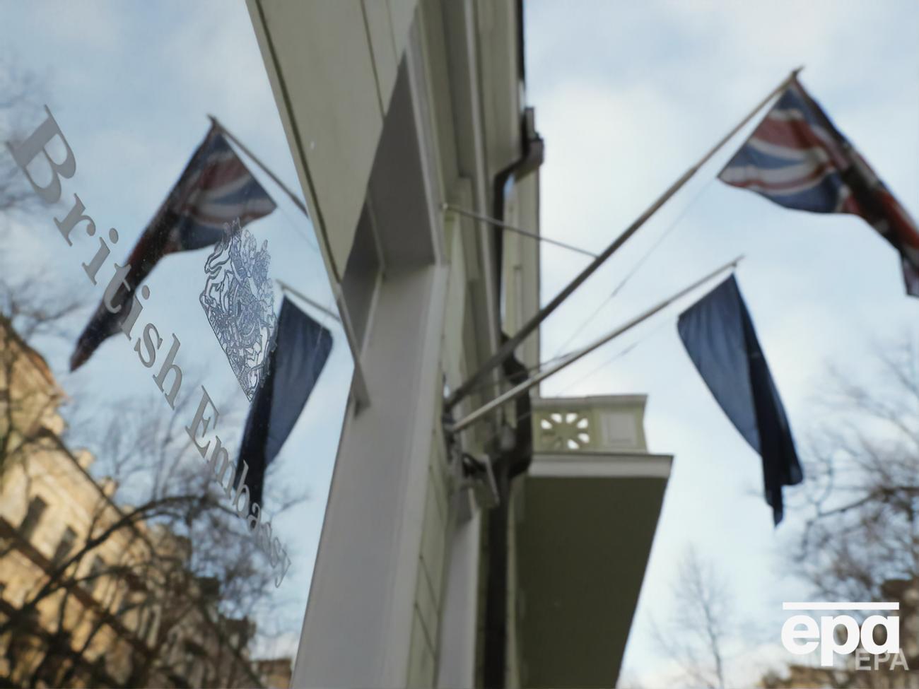 С января 2022 года наращивание российских сил у границ Украины усилило угрозу военных действий, отметили в МИД Великобритании