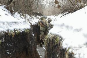 Обстріл позицій ЗСУ та розриви в районі населеного пункту Пікузи зафіксували приблизно о 4.00, повідомили в ОТУ "Схід"