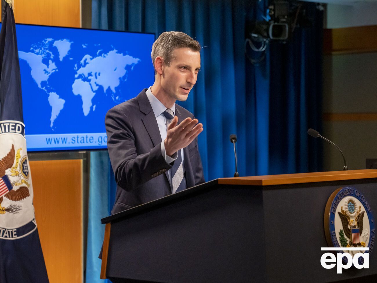 США совместно с союзниками по НАТО продолжают готовиться к возможности дальнейшей российской агрессии, отметил Прайс